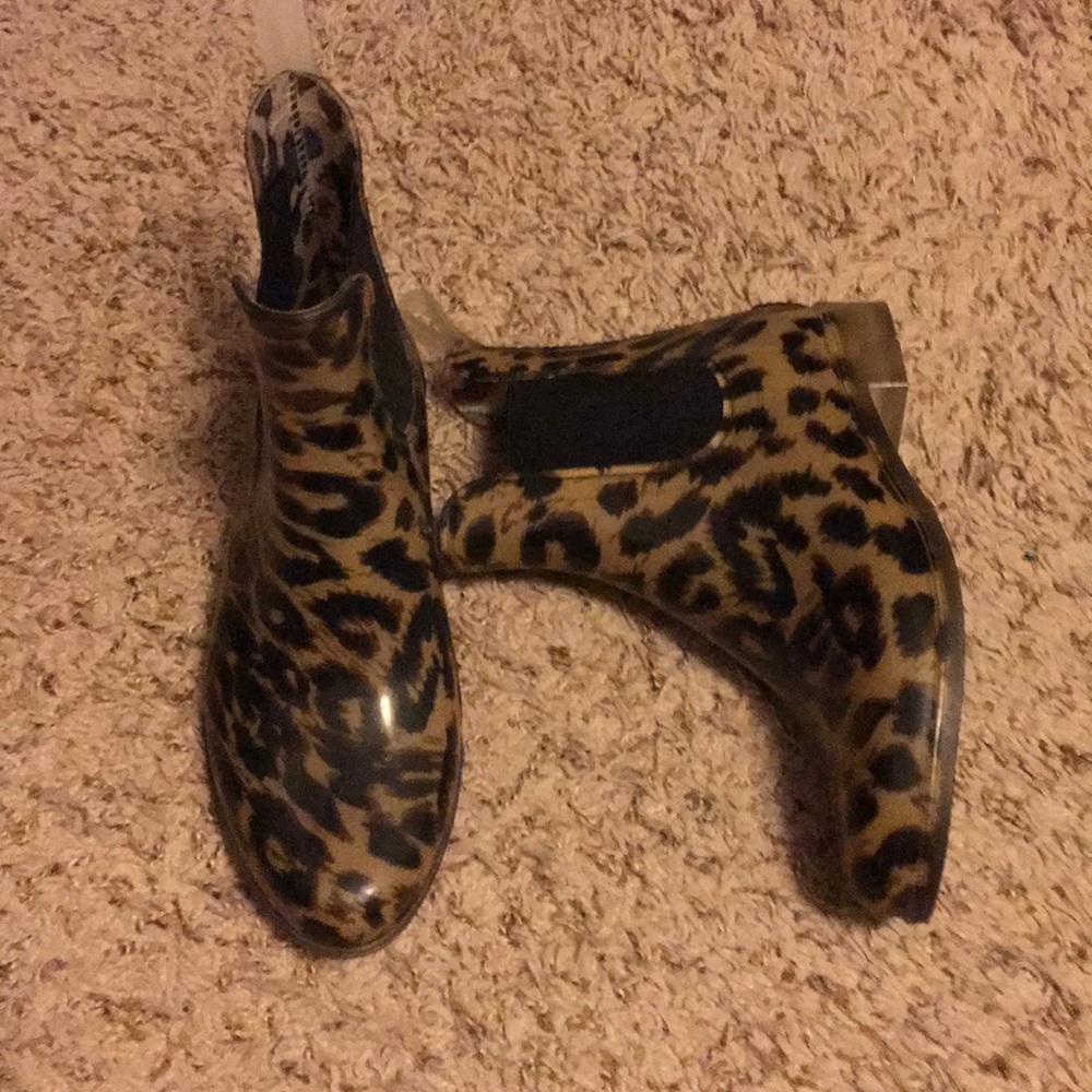 New Chelsea leopard animal print rain boots 5